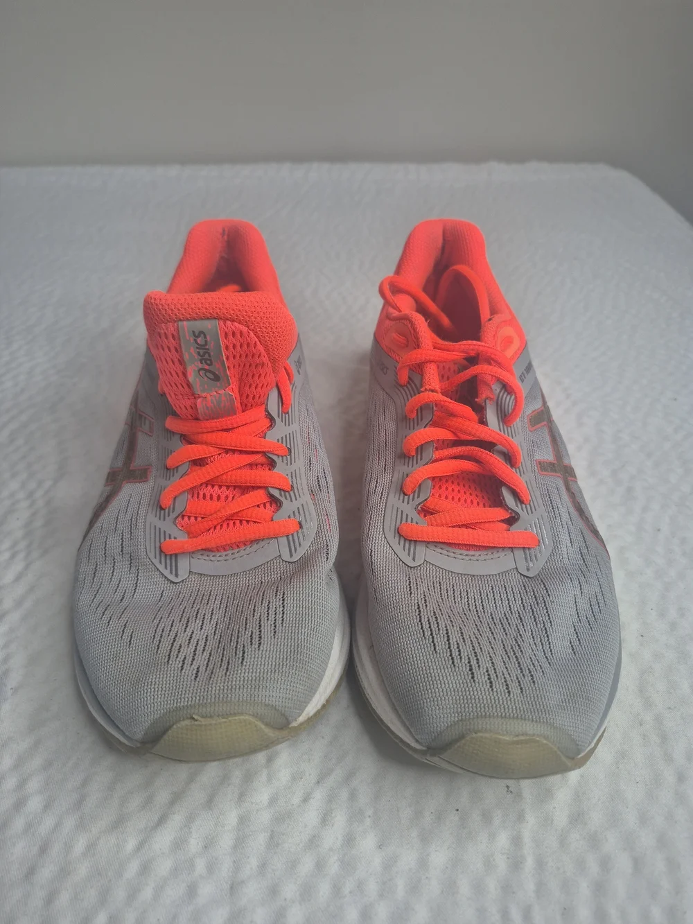 ASIC Men  Running Shoe  GT-1000 7 Grey/Flash Coral Sz 8